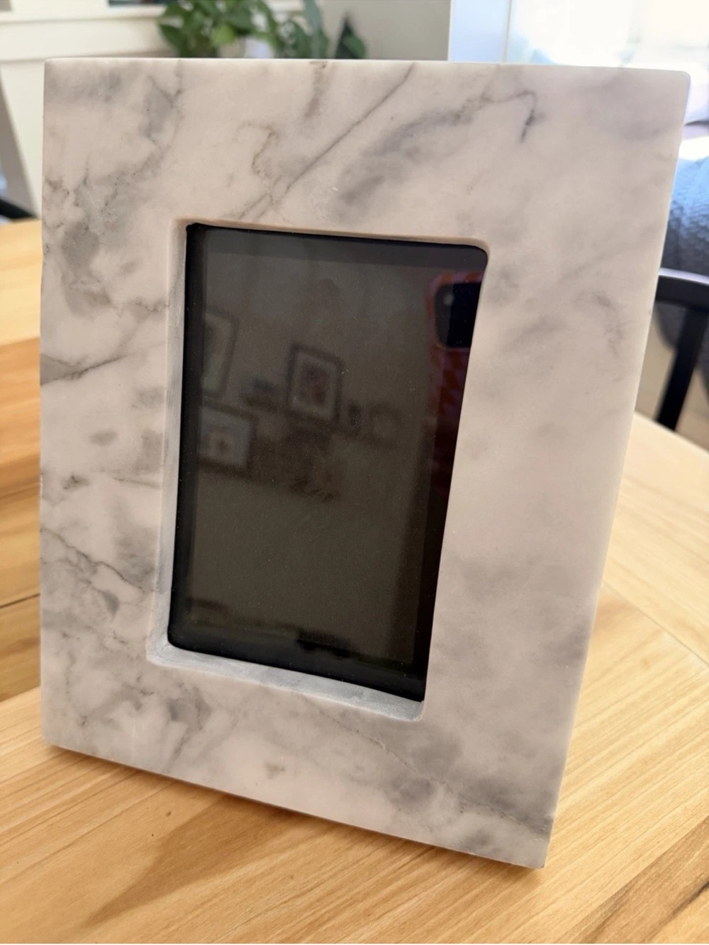 Pure Marble Photo Frame - hold 4X6 photo